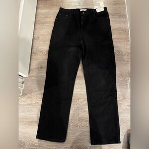 NEW W/ TAGS, Abercrombie 90’s Straight HighRise denim black, size 33/16 LONG